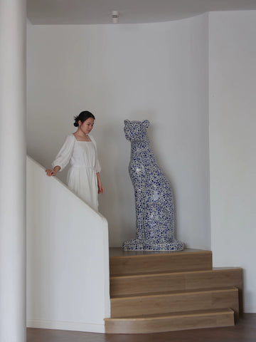 Formal "Leopard Fortune" Blue and White Porcelain Leopard Sculpture - Designer Living Room & Entryway Decorative Ornament