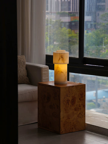 French Imitation Jade Table Lamp Creative Bedside Lamp Living Room Bedroom Desktop Decorative Lamp Advanced Light Luxury Niche Lamp
