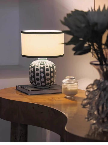 Medieval Ceramic Table Lamp Hand-painted Classic Old Flower Guest Study Cafe Old Shanghai French Atmosphere Lamp