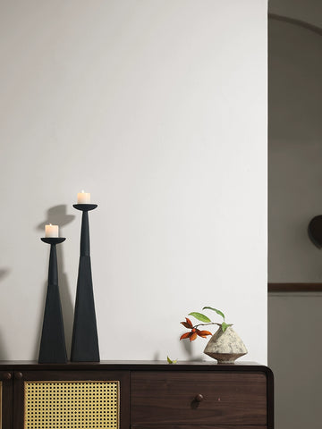 Shaped Wabi Candle Holder Solid Wood Carbonized Japanese Retro Old Chinese Zen Floor Candle Holder Decorative Ornament