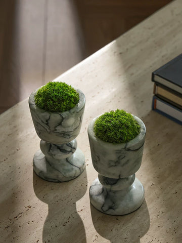 High-end Antique-style Marble Moss Scented Candle Holder - Decorative Accent for Show Homes, Coffee Tables, and Living Rooms